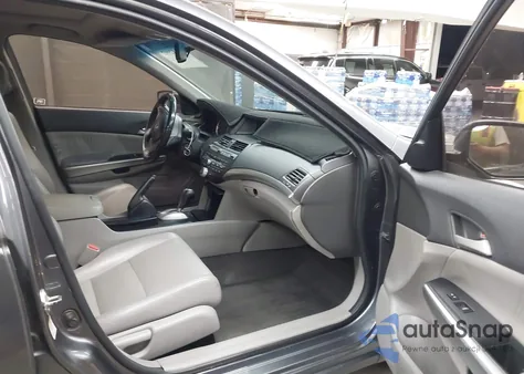 2010 Honda Accord 2.4 Ex-L from USA, damaged, VIN 1HGCP2F86AA066244